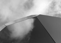 i-2411   |   Spiegelball   |   70x50   |   mit Rahmung   |  660 €   |  Edition 3   |  3 von 3 verfügbar