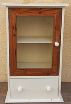 Estantería/botiquín vintage. 60x37x23 