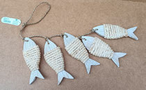 Ristra peces madera y cuerda. Ref 35230. 70x7. Medida pez 18x7