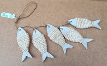 Ristra peces madera y cuerda. Ref 35230. 70x7. Medida pez 18x7