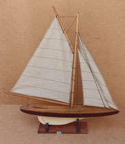 Yate madera y tela. Ref AS057. 51x8x20