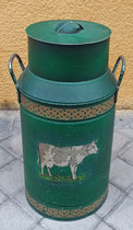 Lechera metal. 63x32