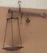 Balanza romana. Ref 161. 46x42x22