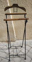 Galán de noche hierro y madera. Ref 19771. 107x44x38