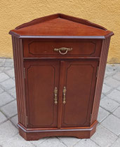 Mueble esquinero madera. 75x54x33