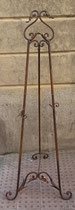 Caballete metal. 165 cms aprox