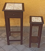 Mesitas auxiliares. Grande no disponible 67x30x30. Pequeña 52x21x21