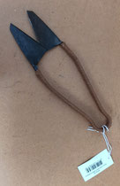 Tijera rústica mango piel. Ref 3910520. 23x6,5