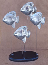 Peces metal en peana. Ref 71247. 42x30