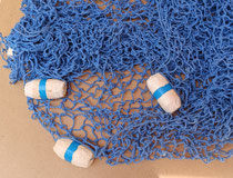 Red de pesca azul boyas blancas. Ref 311066. 250x250