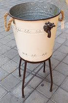 Balde zinc con patas. Ref 68399. 67x31x38
