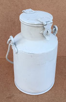 Lechera metal. Ref IR1020/01B. 27x16