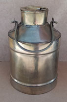 Lechera latón. Ref 207. 42x26