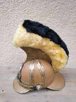 Casco con penacho milicia nacional. 39x35x20