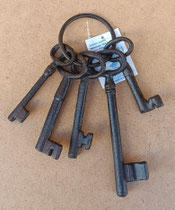 Manoj llaves hierro. Ref 33642. 8x4,5x18