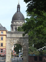 Blick auf die St. Peterskirche, Mainz