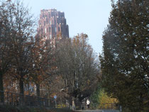 Walter-von-Cronberg-Platz: Main Plaza