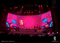 ARTE DIGITAL: Román Silos / PROYECTO: Pantallas Digitales Multimedia Gloria Trevi, Gira "De Película" / PRODUCCIÓN: Nicotronick