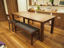 テーブル & 布張りベンチ &椅子 ( Wood Dining Table & Fabric Bench & Wood Chairs )