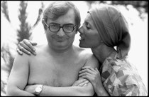 Claude Chabrol et sa femme Stéphane Audran 1972