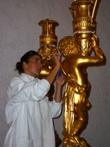 Restauration traditionnelle à la feuille d'or fin sur statuaire