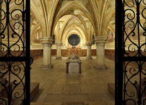 Stift Heiligenkreuz - 17.November 2014_052 Hier Kapitelsaal findet heutzutage die Feier der Einkleidung statt, die feierliche Aufnahme der Männer, die in das Kloster eintreten und mit dem Ordensgewand bekleidet werden.