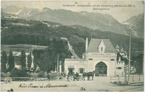 Talstation der alten Hungerburgbahn (1906 – 2005) in Innsbruck-Saggen, Rennweg Nr. 41. Lichtdruck 9 x 14 cm; Impressum: Verlag von Fritz Gratl, Photograph, Innsbruck 1906.  Inv.-Nr. vu914ld00257
