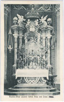 Gnadenaltar in der Wallfahrtskirche U.L.F. in Trens. Lichtdruck 9 x 14 cm; Impressum: Aufnahme und Verlag Peter Hasler, Freienfeld um 1910.  Inv.-Nr. vu914ld00120