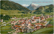 "Steinach am Brenner 1050 m gegen Süden". Photochromdruck 9 x 14 cm; Impressum: Karl Redlich, Innsbruck, Meraner Straße 6 um 1925.  Inv.-Nr. vu914pcd00206