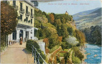 Partie beim Café "Gilf" an der Passer. Photochromdruck 9 x 14 cm; Impressum: Joh(ann). F(ilibert). Amonn, Bozen 1909.  Inv.-Nr. vu914pcd00104a