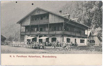 K(aiserlich). k(önigliches). Forsthaus Kaiserhaus in Brandenberg, Bezirk Kufstein, Tirol. Lichtdruck 9x14cm; Verlag von S. Rupprechter, Aschau (Gde. Brandenberg).  Inv.-Nr. vu914ld00047