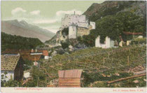 Weingüter bei der Burg Kastelbell in der Gemeinde Kastelbell-Tschars im Vinschgau, Südtirol. Farblichtdruck 9 x 14 cm; Impressum: Joh(ann). F(ilibert). Amonn, Bozen 1906.  Inv.-Nr. vu914fld00024