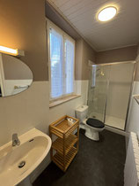 1er étage Salle de bain chambre 1