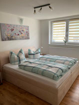 1. Schlafzimmer Doppelbett