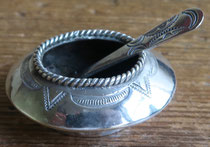 Navajo salt dish w/spoon c.1950 1.65x1.25 $150