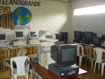 SALA DE SISTEMAS COLEGIO LLANOGRANDE