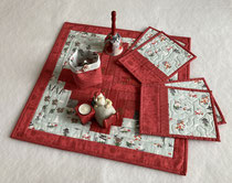 Log Cabin Tischdecke 54x54cm & Mug Rugs 24x18cm