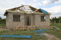 das erste "Njumba Mteja" (Klientenhaus) bei unserer Ankunft in Lugoba