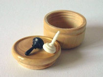 Kreisel in Buchsbaumdose