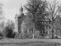 Deckblatt: Südseite des Schlosses um 1935