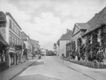 Juni: die Lübecker Straße im Jahr 1907