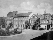 Januar: die Ostseite des Eutiner Marktes im Jahr 1920