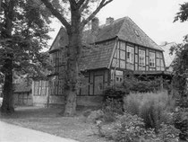 März: "Bürgermeisterhaus" in der Schlossstraße, Gartenseite