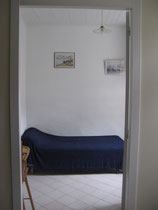 Le lit d'appoint dans le vestibule du rez de chaussée