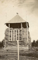 Roy Berg's crib invention