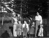 Amanda with kids and neighbor
