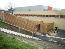 Sichtschutzwand mit Tür