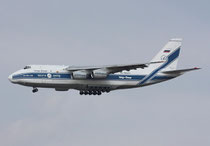 AN124 RA-82047-3