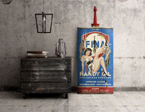 MISS FINA  Collage papier & technique mixte sur support bois 105 cm x 58 cm x 15 cm  2023