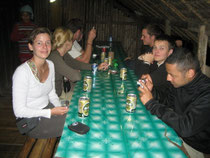 Nach 3 Stunden Fussmarsch haetten wir auch Frosch gegessen. Hier gilt eh fuer alles Essbare "Taste like Chicken"